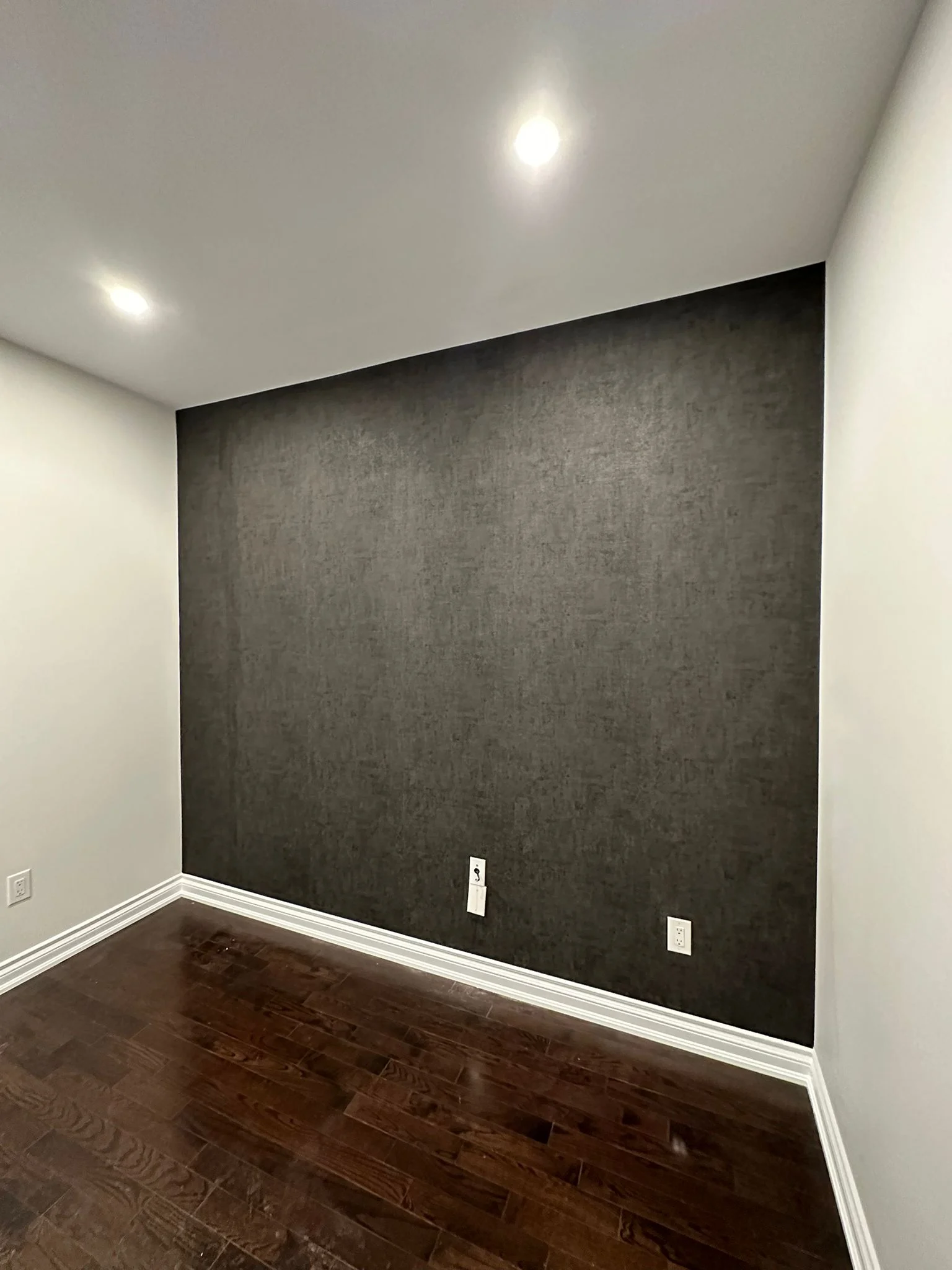 Feature wall and recessed lighting